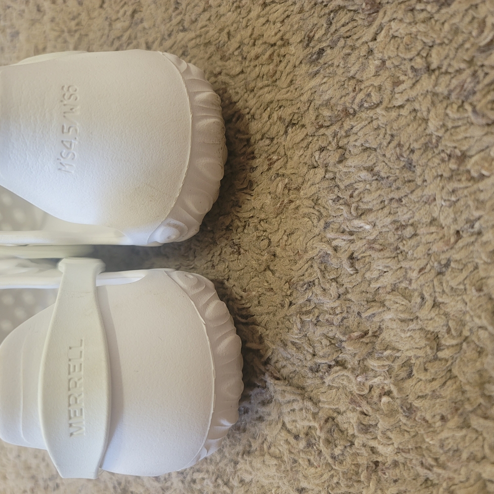 Merrell All-White Slip-On Clogs - Picture 6 of 6